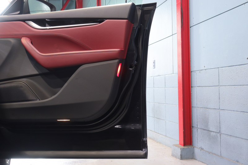 マセラティ レヴァンテ ﾚｯﾄﾞﾚｻﾞｰｼｰﾄ 全席ｼｰﾄﾋｰﾀｰ ﾊﾟﾉﾗﾏｻﾝﾙｰﾌ MTCﾅﾋﾞ CarPlay ﾌﾙｾｸﾞTV ﾌﾟｯｼｭｽﾀｰﾄ ｱｸﾃｨﾌﾞｸﾙｺﾝ ﾚｰﾝｾﾝｽ  ﾌﾞﾗｲﾝﾄﾞｽﾎﾟｯﾄﾓﾆﾀｰ 360ｶﾒﾗ 自動ﾘｱｹﾞｰﾄ 21ｲﾝﾁｱﾝﾃｰｵAW　2年保証