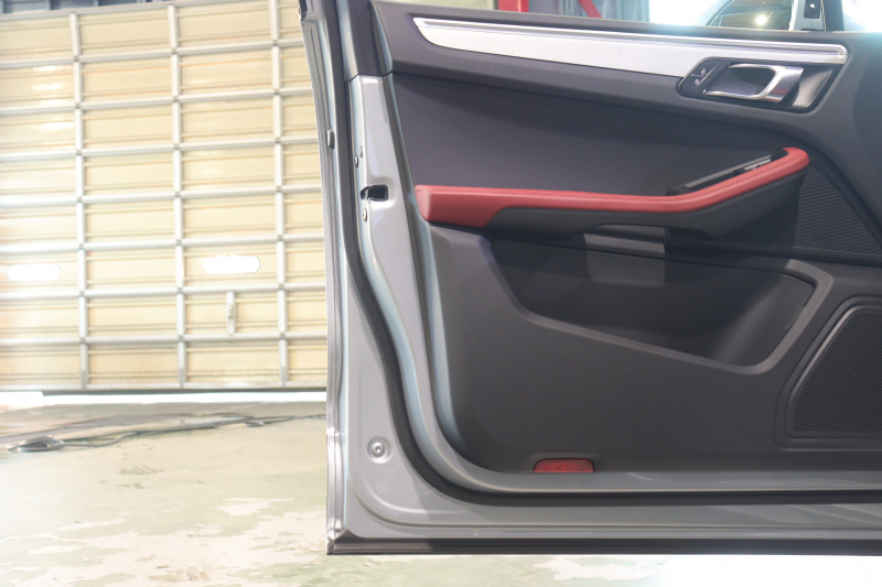 ポルシェ マカン SｼｭﾎﾟﾙﾄED ｽﾎﾟｰﾂｸﾛﾉP　MY20 後期ﾓﾃﾞﾙ ACC 黒×赤革 14way電動ｼｰﾄ ﾊﾟﾉﾗﾏｻﾝﾙｰﾌ PCMﾅﾋﾞ CarPlay ﾚｰﾝﾁｪﾝｼﾞｱｼｽﾄ LEDﾍｯﾄﾞﾗｲﾄ ｴﾝﾄﾘD ｼｰﾄﾋｰﾀｰ 360ｶﾒﾗ 21ｲﾝﾁAW 　2年保証付