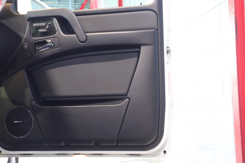 メルセデスベンツ Gクラス G350ﾌﾞﾙｰﾃｯｸ ﾗｸﾞｼﾞｭｱﾘｰPKG　ACC 黒革 ｻﾝﾙｰﾌ 純正ﾅﾋﾞ ﾌﾙｾｸﾞTV harman/kardonｻｳﾝﾄﾞ ﾊﾞｯｸｶﾒﾗ 前後席ｼｰﾄﾋｰﾀｰ 純正18ｲﾝﾁAW ﾌﾞﾗｯｸｱｯｼｭｳｯﾄﾞP　2年保証付