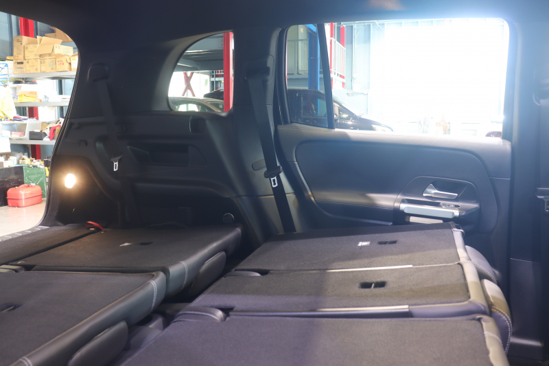 メルセデスベンツ GLB GLB200d ﾅﾋﾞｹﾞｰｼｮﾝP ﾚｰﾀﾞｰSP　ﾚｻﾞｰﾂｲﾝｼｰﾄ(ﾌﾞﾗｯｸ) ﾊﾟﾉﾗﾏｻﾝﾙｰﾌ 10.25ｲﾝﾁﾜｲﾄﾞﾅﾋﾞ&ｺｸﾋﾟｯﾄﾃﾞｨｽﾌﾟﾚｲ 360ｶﾒﾗ 360ｶﾒﾗ ｱｸﾃｨﾌﾞｸﾙｺﾝ ﾚｰﾝｷｰﾌﾟ&ﾚｰﾝﾁｪﾝｼﾞｱｼｽﾄ LEDﾍｯﾄﾞﾗｲﾄ　2年保証