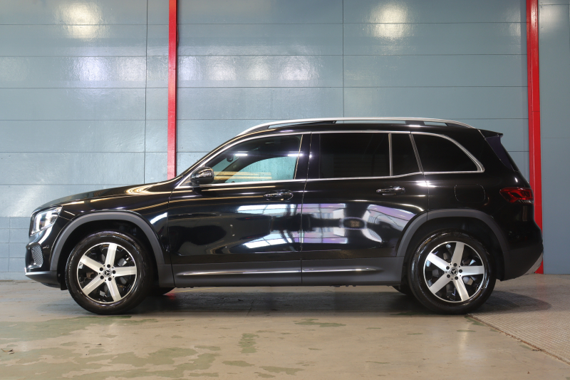 メルセデスベンツ GLB GLB200d ﾅﾋﾞｹﾞｰｼｮﾝP ﾚｰﾀﾞｰSP　ﾚｻﾞｰﾂｲﾝｼｰﾄ(ﾌﾞﾗｯｸ) ﾊﾟﾉﾗﾏｻﾝﾙｰﾌ 10.25ｲﾝﾁﾜｲﾄﾞﾅﾋﾞ&ｺｸﾋﾟｯﾄﾃﾞｨｽﾌﾟﾚｲ 360ｶﾒﾗ 360ｶﾒﾗ ｱｸﾃｨﾌﾞｸﾙｺﾝ ﾚｰﾝｷｰﾌﾟ&ﾚｰﾝﾁｪﾝｼﾞｱｼｽﾄ LEDﾍｯﾄﾞﾗｲﾄ　2年保証