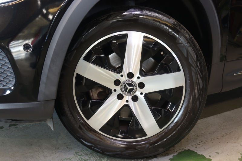 メルセデスベンツ GLB GLB200d ﾅﾋﾞｹﾞｰｼｮﾝP ﾚｰﾀﾞｰSP　ﾚｻﾞｰﾂｲﾝｼｰﾄ(ﾌﾞﾗｯｸ) ﾊﾟﾉﾗﾏｻﾝﾙｰﾌ 10.25ｲﾝﾁﾜｲﾄﾞﾅﾋﾞ&ｺｸﾋﾟｯﾄﾃﾞｨｽﾌﾟﾚｲ 360ｶﾒﾗ 360ｶﾒﾗ ｱｸﾃｨﾌﾞｸﾙｺﾝ ﾚｰﾝｷｰﾌﾟ&ﾚｰﾝﾁｪﾝｼﾞｱｼｽﾄ LEDﾍｯﾄﾞﾗｲﾄ　2年保証