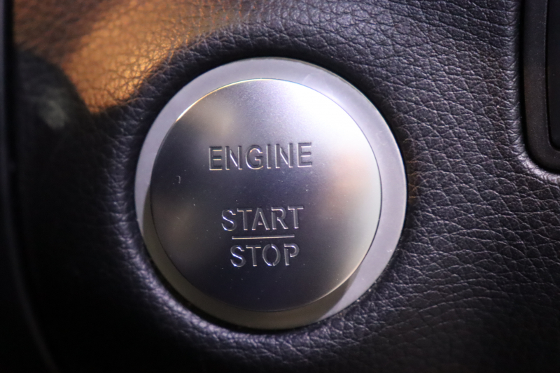 メルセデスベンツ GLE GLE350d 4MATIC ｸｰﾍﾟ ｽﾎﾟｰﾂ ﾚｰﾀﾞｰSP　黒ﾅｯﾊﾟ革 全席ｼｰﾄﾋｰﾀｰ ﾊﾟﾉﾗﾏｻﾝﾙｰﾌ 8ｲﾝﾁﾜｲﾄﾞﾅﾋﾞ ﾌﾙｾｸﾞTV harman/kardonｻｳﾝﾄﾞ CarPlay 360ｶﾒﾗ LEDﾍｯﾄﾞﾗｲﾄ 自動ﾘｱｹﾞｰﾄ AMGｴｱﾛ&21ｲﾝﾁｱﾙﾐ　2年保証