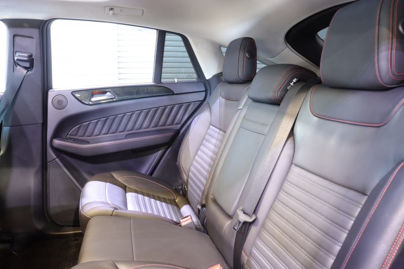 メルセデスベンツ GLE GLE350d 4MATIC ｸｰﾍﾟ ｽﾎﾟｰﾂ ﾚｰﾀﾞｰSP　黒ﾅｯﾊﾟ革 全席ｼｰﾄﾋｰﾀｰ ﾊﾟﾉﾗﾏｻﾝﾙｰﾌ 8ｲﾝﾁﾜｲﾄﾞﾅﾋﾞ ﾌﾙｾｸﾞTV harman/kardonｻｳﾝﾄﾞ CarPlay 360ｶﾒﾗ LEDﾍｯﾄﾞﾗｲﾄ 自動ﾘｱｹﾞｰﾄ AMGｴｱﾛ&21ｲﾝﾁｱﾙﾐ　2年保証