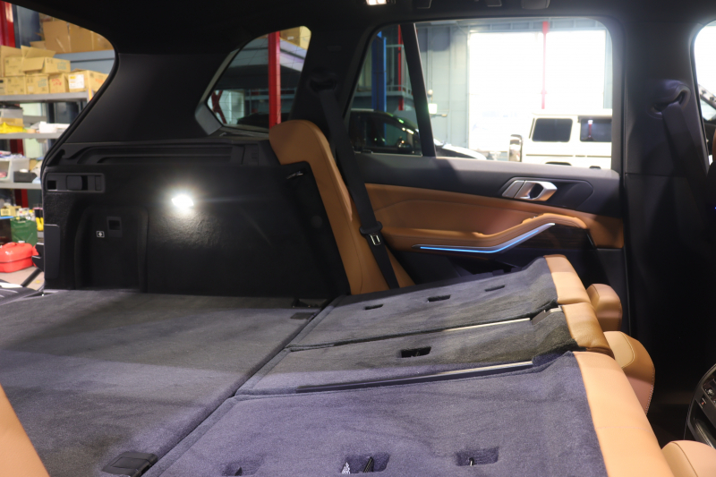 BMW X5 xDrive 35d Mｽﾎﾟｰﾂ ﾄﾞﾗｲﾋﾞﾝｸﾞﾀﾞｲﾅﾐｸｽP　ﾄﾞﾗｲﾋﾞﾝｸﾞｱｼｽﾄﾌﾟﾛ ｱﾀﾞﾌﾟﾃｨﾌﾞｴｱｻｽ ｲﾝﾃｸﾞﾚｲﾃｯﾄﾞｱｸﾃｨﾌﾞｽﾃｱ ｺﾆｬｯｸﾚｻﾞｰ ﾊﾟﾉﾗﾏｻﾝﾙｰﾌ 第7世代iDriveﾅﾋﾞ CarPlay ﾍｯﾄﾞｱｯﾌﾟD OP21ｲﾝﾁAW　2年保証