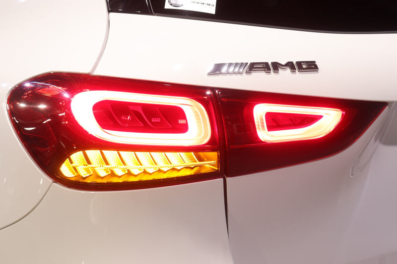 AMG GLA GLA35 4MATIC AMGﾊﾟﾌｫｰﾏﾝｽ&ｱﾄﾞﾊﾞﾝｽﾄ&ﾅﾋﾞｹﾞｰｼｮﾝP ﾚｰﾀﾞｰSP　1ｵｰﾅｰ AMGﾊﾟﾌｫｰﾏﾝｽｼｰﾄ 本革(赤/黒) ﾊﾟﾉﾗﾏｻﾝﾙｰﾌ 10.25ｲﾝﾁﾜｲﾄﾞﾅﾋﾞ ｱﾄﾞﾊﾞﾝｽﾄﾞｻｳﾝﾄﾞ ﾍｯﾄﾞｱｯﾌﾟD 360ｶﾒﾗ ﾌｯﾄﾄﾗﾝｸ ﾏﾙﾁﾋﾞｰﾑLED　2年保証