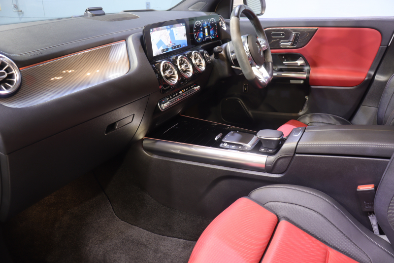 AMG GLA GLA35 4MATIC AMGﾊﾟﾌｫｰﾏﾝｽ&ｱﾄﾞﾊﾞﾝｽﾄ&ﾅﾋﾞｹﾞｰｼｮﾝP ﾚｰﾀﾞｰSP　1ｵｰﾅｰ AMGﾊﾟﾌｫｰﾏﾝｽｼｰﾄ 本革(赤/黒) ﾊﾟﾉﾗﾏｻﾝﾙｰﾌ 10.25ｲﾝﾁﾜｲﾄﾞﾅﾋﾞ ｱﾄﾞﾊﾞﾝｽﾄﾞｻｳﾝﾄﾞ ﾍｯﾄﾞｱｯﾌﾟD 360ｶﾒﾗ ﾌｯﾄﾄﾗﾝｸ ﾏﾙﾁﾋﾞｰﾑLED　2年保証