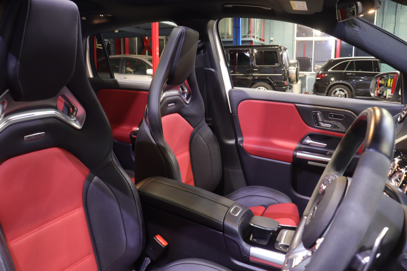 AMG GLA GLA35 4MATIC AMGﾊﾟﾌｫｰﾏﾝｽ&ｱﾄﾞﾊﾞﾝｽﾄ&ﾅﾋﾞｹﾞｰｼｮﾝP ﾚｰﾀﾞｰSP　1ｵｰﾅｰ AMGﾊﾟﾌｫｰﾏﾝｽｼｰﾄ 本革(赤/黒) ﾊﾟﾉﾗﾏｻﾝﾙｰﾌ 10.25ｲﾝﾁﾜｲﾄﾞﾅﾋﾞ ｱﾄﾞﾊﾞﾝｽﾄﾞｻｳﾝﾄﾞ ﾍｯﾄﾞｱｯﾌﾟD 360ｶﾒﾗ ﾌｯﾄﾄﾗﾝｸ ﾏﾙﾁﾋﾞｰﾑLED　2年保証