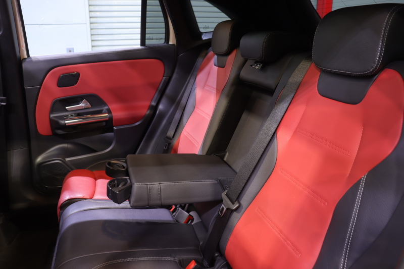 AMG GLA GLA35 4MATIC AMGﾊﾟﾌｫｰﾏﾝｽ&ｱﾄﾞﾊﾞﾝｽﾄ&ﾅﾋﾞｹﾞｰｼｮﾝP ﾚｰﾀﾞｰSP　1ｵｰﾅｰ AMGﾊﾟﾌｫｰﾏﾝｽｼｰﾄ 本革(赤/黒) ﾊﾟﾉﾗﾏｻﾝﾙｰﾌ 10.25ｲﾝﾁﾜｲﾄﾞﾅﾋﾞ ｱﾄﾞﾊﾞﾝｽﾄﾞｻｳﾝﾄﾞ ﾍｯﾄﾞｱｯﾌﾟD 360ｶﾒﾗ ﾌｯﾄﾄﾗﾝｸ ﾏﾙﾁﾋﾞｰﾑLED　2年保証