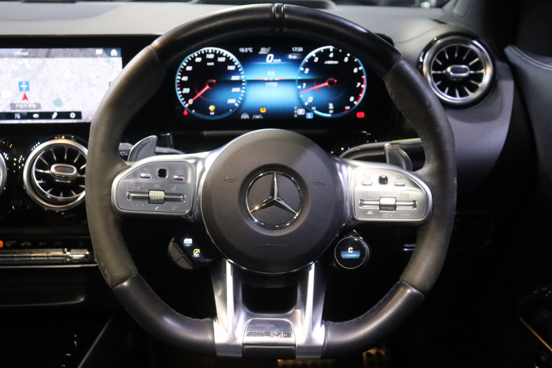 AMG GLA GLA35 4MATIC AMGﾊﾟﾌｫｰﾏﾝｽ&ｱﾄﾞﾊﾞﾝｽﾄ&ﾅﾋﾞｹﾞｰｼｮﾝP ﾚｰﾀﾞｰSP　AMGﾊﾟﾌｫｰﾏﾝｽｼｰﾄ 本革(灰/黒) ﾊﾟﾉﾗﾏｻﾝﾙｰﾌ 10.25ｲﾝﾁﾜｲﾄﾞﾅﾋﾞ ｱﾄﾞﾊﾞﾝｽﾄﾞｻｳﾝﾄﾞ ﾍｯﾄﾞｱｯﾌﾟD 360ｶﾒﾗ ﾌｯﾄﾄﾗﾝｸ ﾏﾙﾁﾋﾞｰﾑLED　2年保証