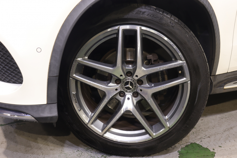 メルセデスベンツ GLE GLE350d 4MATIC ｸｰﾍﾟ ｽﾎﾟｰﾂ ﾚｰﾀﾞｰSP  黒ﾅｯﾊﾟ革 全席ｼｰﾄﾋｰﾀｰ ﾊﾟﾉﾗﾏｻﾝﾙｰﾌ 8ｲﾝﾁﾜｲﾄﾞﾅﾋﾞ ﾌﾙｾｸﾞTV harman/kardonｻｳﾝﾄﾞ CarPlay 360ｶﾒﾗ LEDﾍｯﾄﾞﾗｲﾄ 自動ﾘｱｹﾞｰﾄ AMGｴｱﾛ&21ｲﾝﾁｱﾙﾐ　2年保証