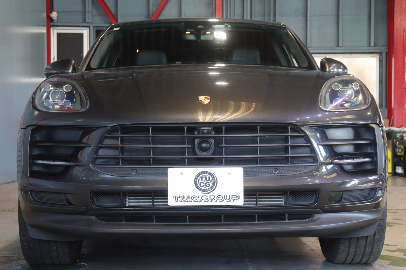 ポルシェ マカン 後期ﾓﾃﾞﾙ ｱｸﾃｨﾌﾞｸﾙｺﾝ ﾂｰﾄｰﾝﾚｻﾞｰｲﾝﾃﾘｱ(黒/赤) 10.9ｲﾝﾁPCMﾅﾋﾞ CarPlay ﾚｰﾝﾁｪﾝｼﾞｱｼｽﾄ LEDﾍｯﾄﾞﾗｲﾄ ｴﾝﾄﾘｰﾄﾞﾗｲﾌﾞ ｼｰﾄﾋｰﾀｰ 360ｶﾒﾗ 20ｲﾝﾁﾀｰﾎﾞAW 　2年保証付