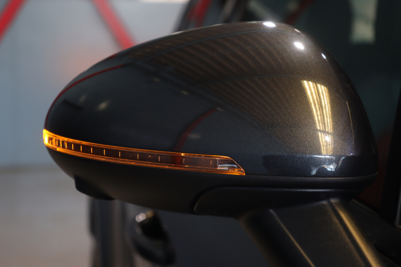 ポルシェ マカン 後期ﾓﾃﾞﾙ ｱｸﾃｨﾌﾞｸﾙｺﾝ ﾂｰﾄｰﾝﾚｻﾞｰｲﾝﾃﾘｱ(黒/赤) 10.9ｲﾝﾁPCMﾅﾋﾞ CarPlay ﾚｰﾝﾁｪﾝｼﾞｱｼｽﾄ LEDﾍｯﾄﾞﾗｲﾄ ｴﾝﾄﾘｰﾄﾞﾗｲﾌﾞ ｼｰﾄﾋｰﾀｰ 360ｶﾒﾗ 20ｲﾝﾁﾀｰﾎﾞAW 　2年保証付