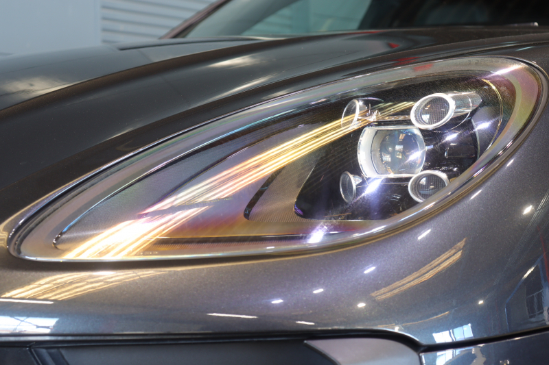 ポルシェ マカン 後期ﾓﾃﾞﾙ ｱｸﾃｨﾌﾞｸﾙｺﾝ ﾂｰﾄｰﾝﾚｻﾞｰｲﾝﾃﾘｱ(黒/赤) 10.9ｲﾝﾁPCMﾅﾋﾞ CarPlay ﾚｰﾝﾁｪﾝｼﾞｱｼｽﾄ LEDﾍｯﾄﾞﾗｲﾄ ｴﾝﾄﾘｰﾄﾞﾗｲﾌﾞ ｼｰﾄﾋｰﾀｰ 360ｶﾒﾗ 20ｲﾝﾁﾀｰﾎﾞAW 　2年保証付