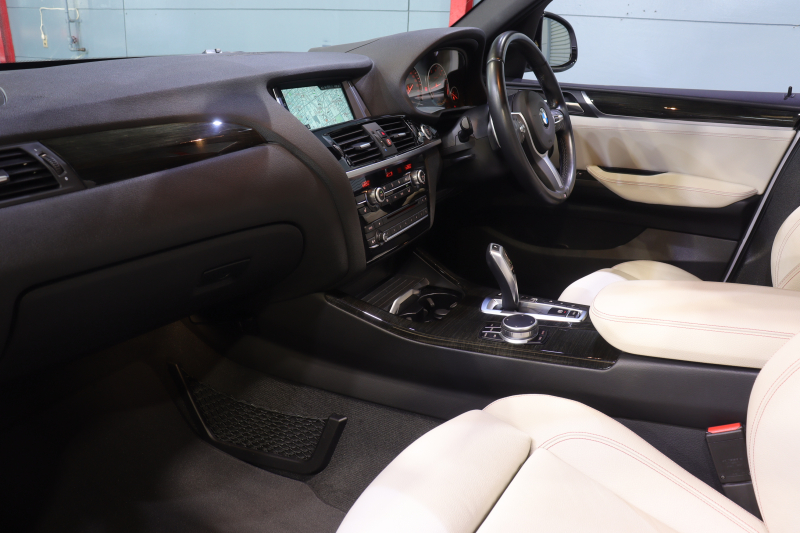 BMW X3 xDrive 20i Mｽﾎﾟｰﾂ　1ｵｰﾅｰ 後期ﾓﾃﾞﾙ ﾄﾞﾗｲﾋﾞﾝｸﾞｱｼｽﾄﾌﾟﾗｽ ｱｸﾃｨﾌﾞｸﾙｺﾝ ﾈﾊﾞﾀﾞﾚｻﾞｰｼｰﾄ(ｱｲﾎﾞﾘｰﾎﾜｲﾄ) ﾊﾟﾉﾗﾏｻﾝﾙｰﾌ 第5世代iDriveﾅﾋﾞ harman/kardonｻｳﾝﾄﾞ ﾌﾙｾｸﾞTV ﾍｯﾄﾞｱｯﾌﾟﾃﾞｨｽﾌﾟﾚｲ 360ｶﾒﾗ  Mｽﾎﾟｰﾂｴｱﾛ　2年保証