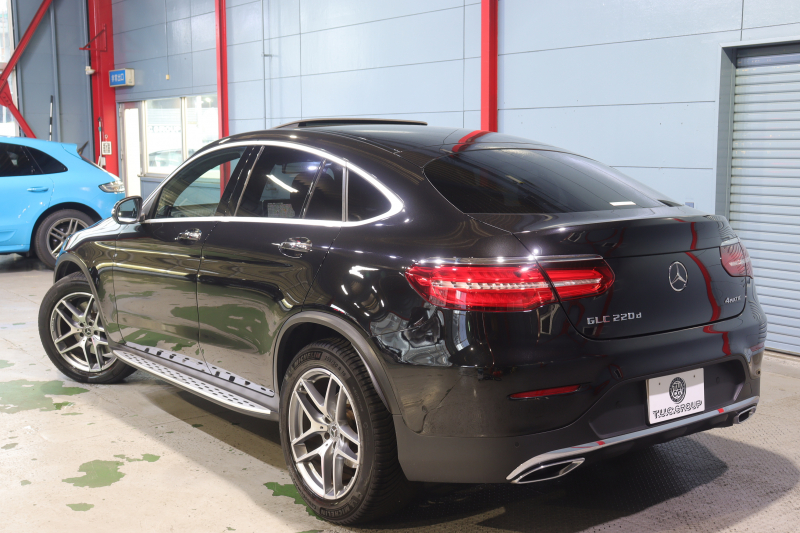 メルセデスベンツ GLCクーペ GLC220d 4MATIC ｸｰﾍﾟ ｽﾎﾟｰﾂ 本革仕様 ﾚｰﾀﾞｰSP　1ｵｰﾅｰ 本革ｽﾎﾟｰﾂｼｰﾄ(ﾌﾞﾗｯｸ) ｻﾝﾙｰﾌ 8.4ｲﾝﾁﾜｲﾄﾞﾅﾋﾞ Burmesterｻｳﾝﾄﾞ ﾌﾙｾｸﾞTV ﾍｯﾄﾞｱｯﾌﾟﾃﾞｨｽﾌﾟﾚｲ LEDﾍｯﾄﾞﾗｲﾄ ｱﾝﾋﾞｴﾝﾄﾗｲﾄ 自動ﾘｱｹﾞｰﾄ AMGｴｱﾛ&19ｲﾝﾁｱﾙﾐ　2年保証
