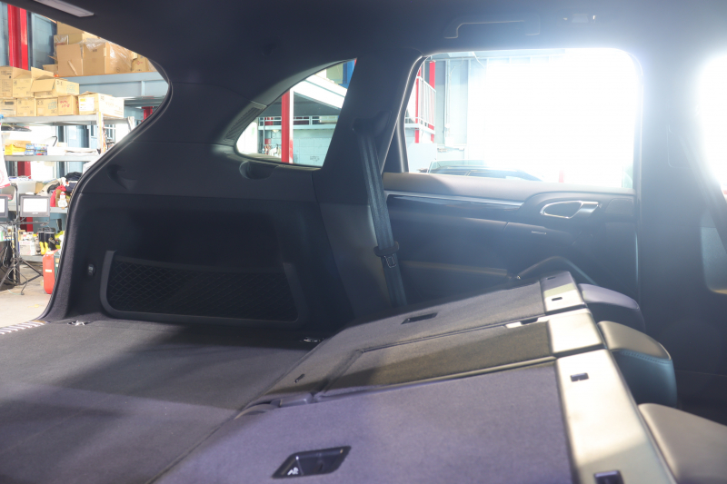 ポルシェ カイエン ﾌﾟﾗﾁﾅｴﾃﾞｨｼｮﾝ　特別仕様車 後期ﾓﾃﾞﾙ MY17 ｱﾙｶﾝﾀｰﾗｺﾝﾋﾞｼｰﾄ(ﾌﾞﾗｯｸ) PCMﾅﾋﾞ BOSEｻｳﾝﾄﾞ CarPlay PDLS付ｷｾﾉﾝﾍｯﾄﾞﾗｲﾄ ﾊｲｸﾞﾛｽﾌﾞﾗｯｸｲﾝﾃﾘｱ 19ｲﾝﾁｶｲｴﾝﾀｰﾎﾞｱﾙﾐ　2年保証