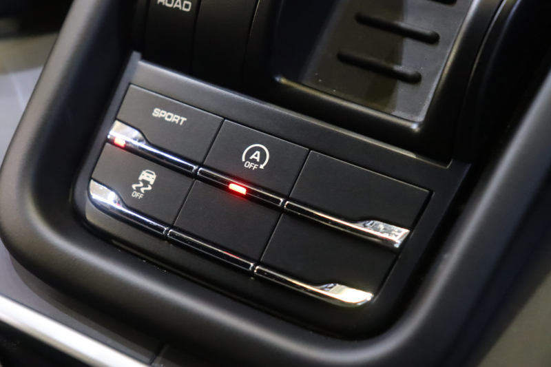 ポルシェ カイエン ﾌﾟﾗﾁﾅｴﾃﾞｨｼｮﾝ　特別仕様車 後期ﾓﾃﾞﾙ MY17 ｱﾙｶﾝﾀｰﾗｺﾝﾋﾞｼｰﾄ(ﾌﾞﾗｯｸ) PCMﾅﾋﾞ BOSEｻｳﾝﾄﾞ CarPlay PDLS付ｷｾﾉﾝﾍｯﾄﾞﾗｲﾄ ﾊｲｸﾞﾛｽﾌﾞﾗｯｸｲﾝﾃﾘｱ 19ｲﾝﾁｶｲｴﾝﾀｰﾎﾞｱﾙﾐ　2年保証