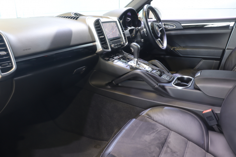 ポルシェ カイエン ﾌﾟﾗﾁﾅｴﾃﾞｨｼｮﾝ　特別仕様車 後期ﾓﾃﾞﾙ MY17 ｱﾙｶﾝﾀｰﾗｺﾝﾋﾞｼｰﾄ(ﾌﾞﾗｯｸ) PCMﾅﾋﾞ BOSEｻｳﾝﾄﾞ CarPlay PDLS付ｷｾﾉﾝﾍｯﾄﾞﾗｲﾄ ﾊｲｸﾞﾛｽﾌﾞﾗｯｸｲﾝﾃﾘｱ 19ｲﾝﾁｶｲｴﾝﾀｰﾎﾞｱﾙﾐ　2年保証