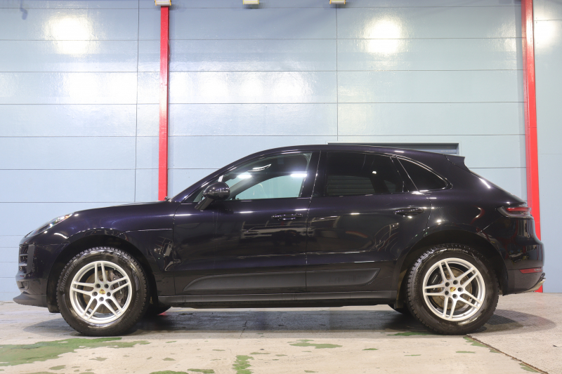 ポルシェ マカン ｽﾎﾟｰﾂｸﾛﾉP　後期ﾓﾃﾞﾙ PASM ｱｸﾃｨﾌﾞｸﾙｺﾝ ﾂｰﾄｰﾝﾚｻﾞｰｲﾝﾃﾘｱ(黒/ﾍﾞｰｼﾞｭ) 10.9ｲﾝﾁPCMﾅﾋﾞ CarPlay 14way電動ｼｰﾄ ﾚｰﾝﾁｪﾝｼﾞｱｼｽﾄ LEDﾍｯﾄﾞﾗｲﾄ ｴﾝﾄﾘｰﾄﾞﾗｲﾌﾞ ｼｰﾄﾋｰﾀｰ 360ｶﾒﾗ 18ｲﾝﾁﾏｶﾝSﾃﾞｻﾞｲﾝAW　2年保証