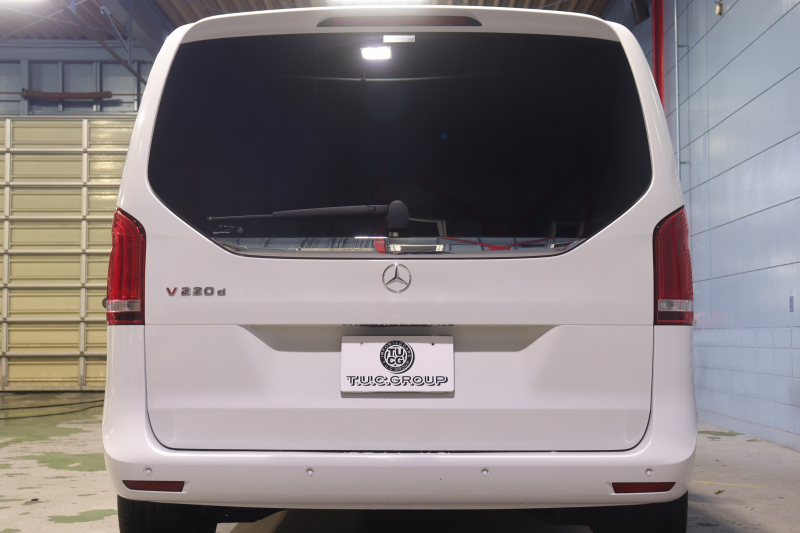 メルセデスベンツ Vクラス V220d ｽﾎﾟｰﾂ ﾚｻﾞｰP ﾚｰﾀﾞｰSP　1ｵｰﾅｰ 黒本革 8.4ｲﾝﾁﾜｲﾄﾞﾃﾞｨｽﾌﾟﾚｲ ALPINEﾌﾘｯﾌﾟﾀﾞｳﾝﾓﾆﾀｰ 360ｶﾒﾗ ｱｸﾃｨﾌﾞｸﾙｺﾝ ﾚｰﾝｷｰﾌﾟ ﾌﾞﾗｲﾝﾄﾞｽﾎﾟｯﾄ AMGｴｱﾛ　2年保証