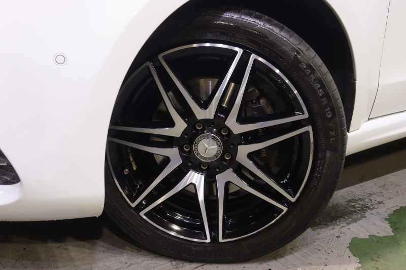 メルセデスベンツ Vクラス V220d ｽﾎﾟｰﾂ ﾚｻﾞｰP ﾚｰﾀﾞｰSP　1ｵｰﾅｰ 黒本革 8.4ｲﾝﾁﾜｲﾄﾞﾃﾞｨｽﾌﾟﾚｲ ALPINEﾌﾘｯﾌﾟﾀﾞｳﾝﾓﾆﾀｰ 360ｶﾒﾗ ｱｸﾃｨﾌﾞｸﾙｺﾝ ﾚｰﾝｷｰﾌﾟ ﾌﾞﾗｲﾝﾄﾞｽﾎﾟｯﾄ AMGｴｱﾛ　2年保証