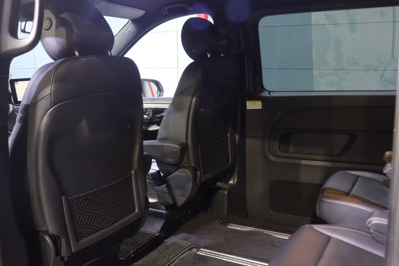 メルセデスベンツ Vクラス V220d ｽﾎﾟｰﾂ ﾚｻﾞｰP ﾚｰﾀﾞｰSP　1ｵｰﾅｰ 黒本革 8.4ｲﾝﾁﾜｲﾄﾞﾃﾞｨｽﾌﾟﾚｲ ALPINEﾌﾘｯﾌﾟﾀﾞｳﾝﾓﾆﾀｰ 360ｶﾒﾗ ｱｸﾃｨﾌﾞｸﾙｺﾝ ﾚｰﾝｷｰﾌﾟ ﾌﾞﾗｲﾝﾄﾞｽﾎﾟｯﾄ AMGｴｱﾛ　2年保証