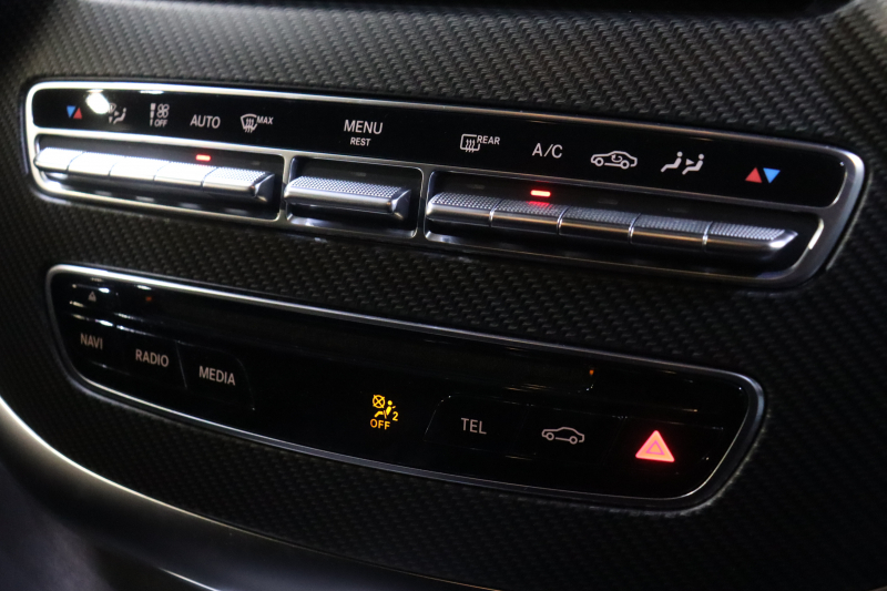 メルセデスベンツ Vクラス V220d ｽﾎﾟｰﾂ ﾚｻﾞｰP ﾚｰﾀﾞｰSP　1ｵｰﾅｰ 黒本革 8.4ｲﾝﾁﾜｲﾄﾞﾃﾞｨｽﾌﾟﾚｲ ALPINEﾌﾘｯﾌﾟﾀﾞｳﾝﾓﾆﾀｰ 360ｶﾒﾗ ｱｸﾃｨﾌﾞｸﾙｺﾝ ﾚｰﾝｷｰﾌﾟ ﾌﾞﾗｲﾝﾄﾞｽﾎﾟｯﾄ AMGｴｱﾛ　2年保証