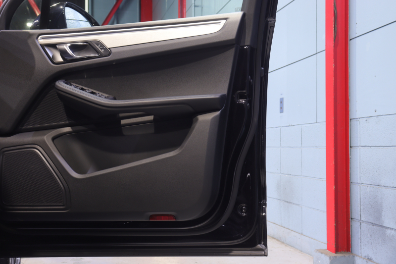 ポルシェ マカン GTS ｽﾎﾟｰﾂｸﾛﾉP　1ｵｰﾅｰ PASM ｴﾝﾄﾘｰﾄﾞﾗｲﾌﾞ 黒本革 ﾊﾟﾉﾗﾏｻﾝﾙｰﾌ PCMﾅﾋﾞ ｽﾎﾟｰﾂｴｸﾞｿﾞｰｽﾄ ﾚｰﾝﾃﾞｨﾊﾟｰﾁｬｳｫｰﾆﾝｸﾞ ｽﾎﾟｰﾂ+ﾓｰﾄﾞ ｸﾛﾉﾒｰﾀｰ ﾊｰﾏﾝﾌﾛﾝﾄｽﾎﾟｲﾗｰ 21ｲﾝﾁ911ﾀｰﾎﾞAW 　2年保証