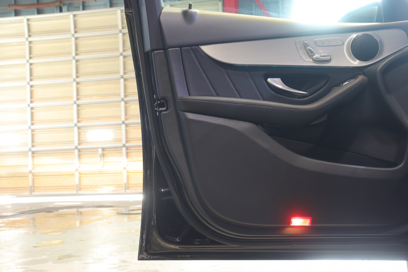 メルセデスベンツ GLC GLC220d 4MATIC ｽﾎﾟｰﾂ ﾚｰﾀﾞｰSP　ﾚｻﾞｰARTICO/DINAMICAｼｰﾄ ｼｰﾄﾋｰﾀｰ 8.4ｲﾝﾁﾜｲﾄﾞﾅﾋﾞ 360ｶﾒﾗ ｱｸﾃｨﾌﾞｸﾙｺﾝ LEDﾍｯﾄﾞﾗｲﾄ ﾍｯﾄﾞｱｯﾌﾟﾃﾞｨｽﾌﾟﾚｲ ｱﾝﾋﾞｴﾝﾄﾗｲﾄ 自動ﾘｱｹﾞｰﾄ ﾌｯﾄﾄﾗﾝｸｵｰﾌﾟﾅｰ  AMGｴｱﾛ&19ｲﾝﾁｱﾙﾐ　2年保証