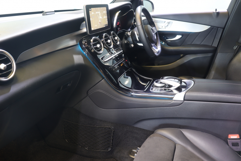 メルセデスベンツ GLC GLC220d 4MATIC ｽﾎﾟｰﾂ ﾚｰﾀﾞｰSP　ﾚｻﾞｰARTICO/DINAMICAｼｰﾄ ｼｰﾄﾋｰﾀｰ 8.4ｲﾝﾁﾜｲﾄﾞﾅﾋﾞ 360ｶﾒﾗ ｱｸﾃｨﾌﾞｸﾙｺﾝ LEDﾍｯﾄﾞﾗｲﾄ ﾍｯﾄﾞｱｯﾌﾟﾃﾞｨｽﾌﾟﾚｲ ｱﾝﾋﾞｴﾝﾄﾗｲﾄ 自動ﾘｱｹﾞｰﾄ ﾌｯﾄﾄﾗﾝｸｵｰﾌﾟﾅｰ  AMGｴｱﾛ&19ｲﾝﾁｱﾙﾐ　2年保証