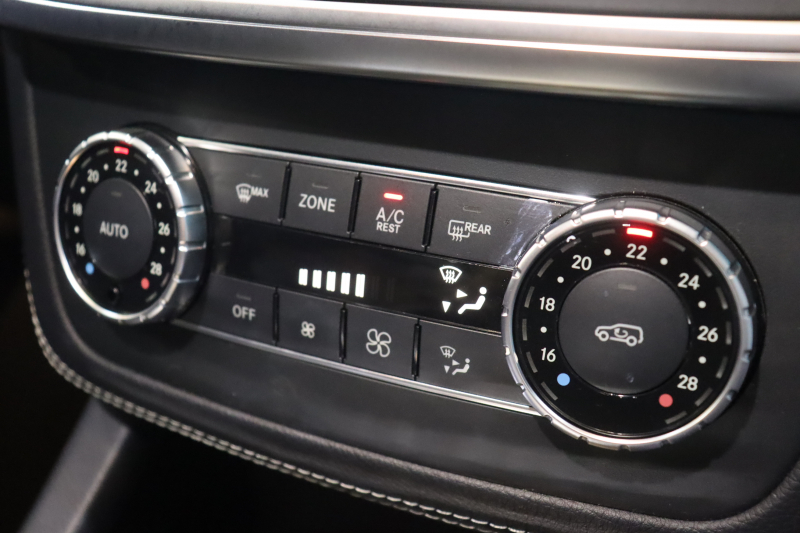 メルセデスベンツ Mクラス ML350 BlueTEC 4MATIC AMGｴｸｽｸﾙｰｼﾌﾞP ﾚｰﾀﾞｰSP　ｷｰﾚｽｺﾞｰ 黒ﾅｯﾊﾟﾚｻﾞｰ ﾊﾟﾉﾗﾏｻﾝﾙｰﾌ 7ｲﾝﾁﾜｲﾄﾞﾅﾋﾞ ｱｸﾃｨﾌﾞｸﾙｺﾝ ﾚｰﾝｷｰﾌﾟ 360ｶﾒﾗ AMGｴｱﾛ&20ｲﾝﾁAW 　2年保証