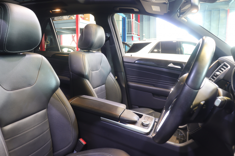 メルセデスベンツ Mクラス ML350 BlueTEC 4MATIC AMGｴｸｽｸﾙｰｼﾌﾞP ﾚｰﾀﾞｰSP　ｷｰﾚｽｺﾞｰ 黒ﾅｯﾊﾟﾚｻﾞｰ ﾊﾟﾉﾗﾏｻﾝﾙｰﾌ 7ｲﾝﾁﾜｲﾄﾞﾅﾋﾞ ｱｸﾃｨﾌﾞｸﾙｺﾝ ﾚｰﾝｷｰﾌﾟ 360ｶﾒﾗ AMGｴｱﾛ&20ｲﾝﾁAW 　2年保証