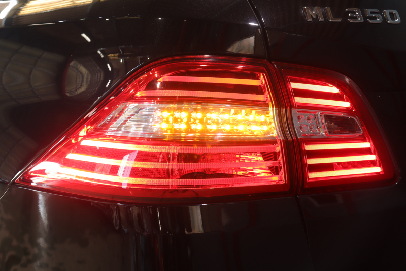 メルセデスベンツ Mクラス ML350 BlueTEC 4MATIC AMGｴｸｽｸﾙｰｼﾌﾞP ﾚｰﾀﾞｰSP　ｷｰﾚｽｺﾞｰ 黒ﾅｯﾊﾟﾚｻﾞｰ ﾊﾟﾉﾗﾏｻﾝﾙｰﾌ 7ｲﾝﾁﾜｲﾄﾞﾅﾋﾞ ｱｸﾃｨﾌﾞｸﾙｺﾝ ﾚｰﾝｷｰﾌﾟ 360ｶﾒﾗ AMGｴｱﾛ&20ｲﾝﾁAW 　2年保証