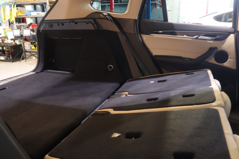 BMW X1 xDrive 18d Xﾗｲﾝ ﾊｲﾗｲﾝ&ｺﾝﾌｫｰﾄP ｱﾄﾞﾊﾞﾝｽﾄﾞｱｸﾃｨﾌﾞSP　中期 1ｵｰﾅｰ ﾀﾞｺﾀﾚｻﾞｰ(ｵｲｽﾀｰ) 第6世代iDriveﾅﾋﾞ ｱｸﾃｨﾌﾞｸﾙｺﾝ ﾍｯﾄﾞｱｯﾌﾟﾃﾞｨｽﾌﾟﾚｲ ｽﾗｲﾃﾞｨﾝｸﾞﾘﾔｼｰﾄ LEDﾍｯﾄﾞﾗｲﾄ 専用ｴｸｽﾃﾘｱ&18ｲﾝﾁｱﾙﾐ　2年保証