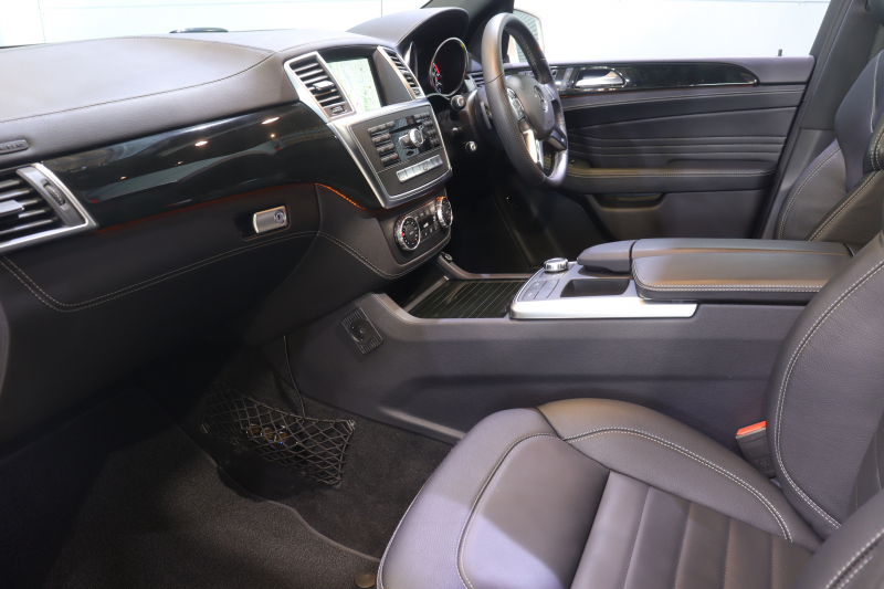 メルセデスベンツ Mクラス ML350 4MATIC AMGｴｸｽｸﾙｰｼﾌﾞP ﾚｰﾀﾞｰSP　1ｵｰﾅｰ ｷｰﾚｽｺﾞｰ 黒ﾅｯﾊﾟﾚｻﾞｰ ﾊﾟﾉﾗﾏｻﾝﾙｰﾌ 7ｲﾝﾁﾜｲﾄﾞﾅﾋﾞ ｱｸﾃｨﾌﾞｸﾙｺﾝ ﾚｰﾝｷｰﾌﾟ 360ｶﾒﾗ AMGｴｱﾛ&20ｲﾝﾁAW 　2年保証