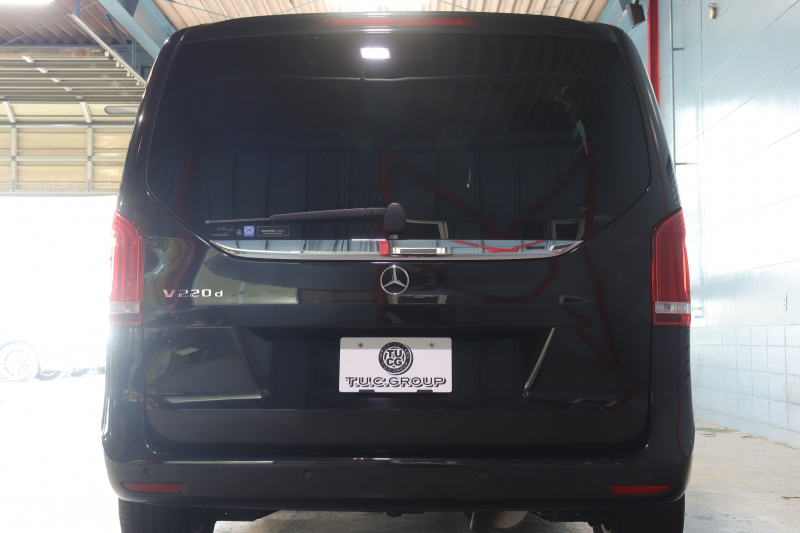 メルセデスベンツ Vクラス V220d ﾚｰﾀﾞｰSP　ｱｸﾃｨﾌﾞｸﾙｺﾝ ﾚｰﾝｷｰﾌﾟ ﾌﾞﾗｲﾝﾄﾞｽﾎﾟｯﾄｱｼｽﾄ 黒ﾌｧﾌﾞﾘｯｸｼｰﾄ ｼｰﾄﾋｰﾀｰ ﾒﾓﾘｰ機能 ﾊﾟﾜｰｼｰﾄ 8.4ｲﾝﾁﾜｲﾄﾞﾅﾋﾞ 360ｶﾒﾗ LEDﾍｯﾄﾞﾗｲﾄ 17ｲﾝﾁAW　2年保証