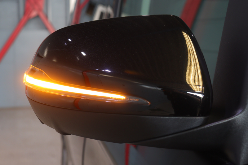 メルセデスベンツ Vクラス V220d ﾚｰﾀﾞｰSP　ｱｸﾃｨﾌﾞｸﾙｺﾝ ﾚｰﾝｷｰﾌﾟ ﾌﾞﾗｲﾝﾄﾞｽﾎﾟｯﾄｱｼｽﾄ 黒ﾌｧﾌﾞﾘｯｸｼｰﾄ ｼｰﾄﾋｰﾀｰ ﾒﾓﾘｰ機能 ﾊﾟﾜｰｼｰﾄ 8.4ｲﾝﾁﾜｲﾄﾞﾅﾋﾞ 360ｶﾒﾗ LEDﾍｯﾄﾞﾗｲﾄ 17ｲﾝﾁAW　2年保証