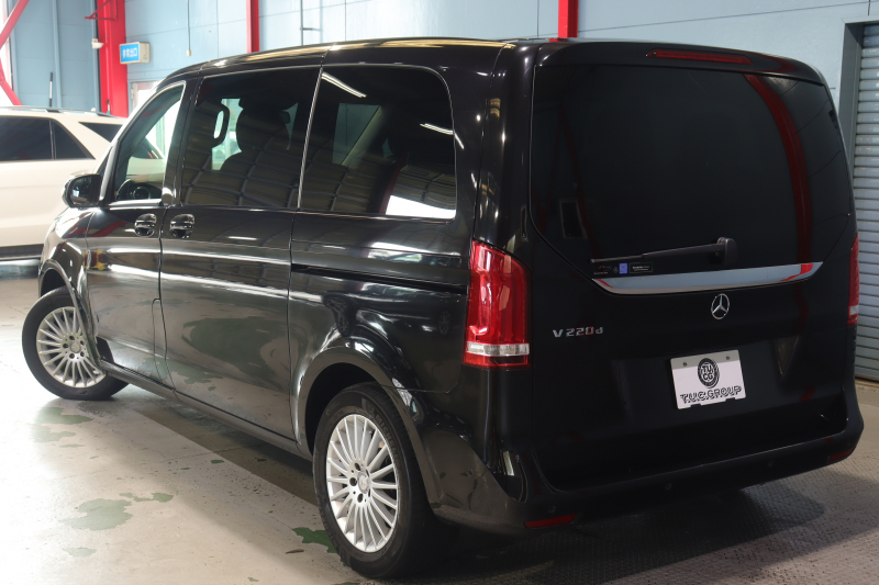 メルセデスベンツ Vクラス V220d ﾚｰﾀﾞｰSP　ｱｸﾃｨﾌﾞｸﾙｺﾝ ﾚｰﾝｷｰﾌﾟ ﾌﾞﾗｲﾝﾄﾞｽﾎﾟｯﾄｱｼｽﾄ 黒ﾌｧﾌﾞﾘｯｸｼｰﾄ ｼｰﾄﾋｰﾀｰ ﾒﾓﾘｰ機能 ﾊﾟﾜｰｼｰﾄ 8.4ｲﾝﾁﾜｲﾄﾞﾅﾋﾞ 360ｶﾒﾗ LEDﾍｯﾄﾞﾗｲﾄ 17ｲﾝﾁAW　2年保証