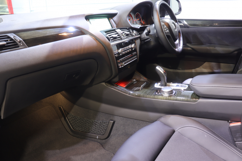 BMW X4 xDrive 28i Mｽﾎﾟｰﾂ　1ｵｰﾅｰ ｱﾄﾞﾊﾞﾝｽﾄﾞｱｸﾃｨﾌﾞｾｰﾌﾃｨP ﾄﾞﾗｲﾋﾞﾝｸﾞｱｼｽﾄﾌﾟﾗｽ ｱｸﾃｨﾌﾞｸﾙｺﾝ 黒半革 第4世代iDriveﾅﾋﾞ  ﾌﾙｾｸﾞTV ﾍｯﾄﾞｱｯﾌﾟﾃﾞｨｽﾌﾟﾚｲ 360ｶﾒﾗ  Mｽﾎﾟｰﾂｴｱﾛ&19ｲﾝﾁAW　2年保証