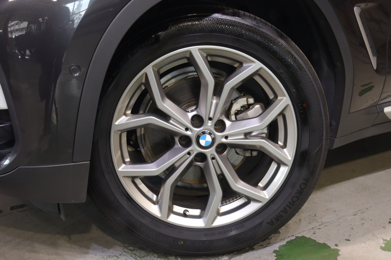 BMW X3 xDrive 20d Xﾗｲﾝ　ﾄﾞﾗｲﾋﾞﾝｸﾞｱｼｽﾄﾌﾟﾗｽ ﾓｶﾚｻﾞｰ 第6世代iDriveﾅﾋﾞ 360ｶﾒﾗ ｱﾀﾞﾌﾟﾃｨﾌﾞLED ｼｰﾄﾋｰﾀｰ ﾍｯﾄﾞｱｯﾌﾟﾃﾞｨｽﾌﾟﾚｲ ﾜｲﾔﾚｽﾁｬｰｼﾞﾝｸﾞ 19ｲﾝﾁYｽﾎﾟｰｸAW　2年保証