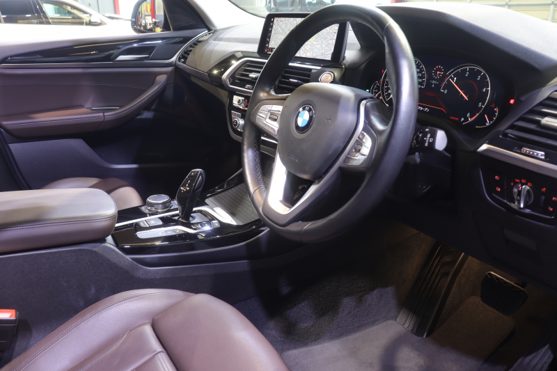 BMW X3 xDrive 20d Xﾗｲﾝ　ﾄﾞﾗｲﾋﾞﾝｸﾞｱｼｽﾄﾌﾟﾗｽ ﾓｶﾚｻﾞｰ 第6世代iDriveﾅﾋﾞ 360ｶﾒﾗ ｱﾀﾞﾌﾟﾃｨﾌﾞLED ｼｰﾄﾋｰﾀｰ ﾍｯﾄﾞｱｯﾌﾟﾃﾞｨｽﾌﾟﾚｲ ﾜｲﾔﾚｽﾁｬｰｼﾞﾝｸﾞ 19ｲﾝﾁYｽﾎﾟｰｸAW　2年保証