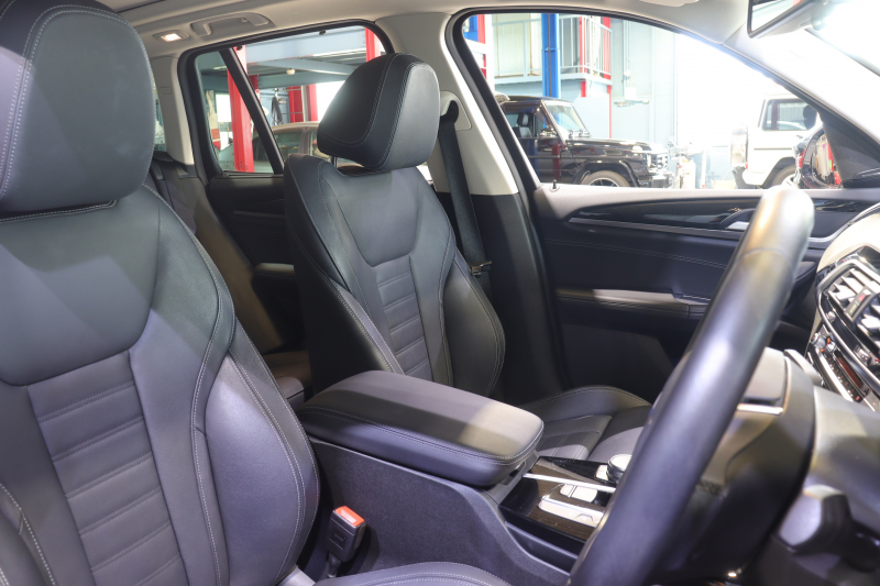 BMW X3 xDrive 20d Xﾗｲﾝ ｾﾚｸﾄP　ﾄﾞﾗｲﾋﾞﾝｸﾞｱｼｽﾄﾌﾟﾗｽ 黒本革 ﾊﾟﾉﾗﾏｻﾝﾙｰﾌ 第6世代iDriveﾅﾋﾞ harman/kardonｻｳﾝﾄﾞ 360ｶﾒﾗ ｺﾝﾌｫｰﾄｱｸｾｽ ｱﾀﾞﾌﾟﾃｨﾌﾞLED 専用ｴｸｽﾃﾘｱ 19ｲﾝﾁYｽﾎﾟｰｸAW　2年保証