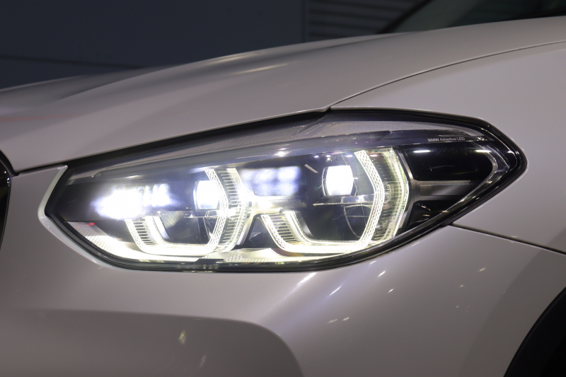 BMW X3 xDrive 20d Xﾗｲﾝ ｾﾚｸﾄP　ﾄﾞﾗｲﾋﾞﾝｸﾞｱｼｽﾄﾌﾟﾗｽ 黒本革 ﾊﾟﾉﾗﾏｻﾝﾙｰﾌ 第6世代iDriveﾅﾋﾞ harman/kardonｻｳﾝﾄﾞ 360ｶﾒﾗ ｺﾝﾌｫｰﾄｱｸｾｽ ｱﾀﾞﾌﾟﾃｨﾌﾞLED 専用ｴｸｽﾃﾘｱ 19ｲﾝﾁYｽﾎﾟｰｸAW　2年保証