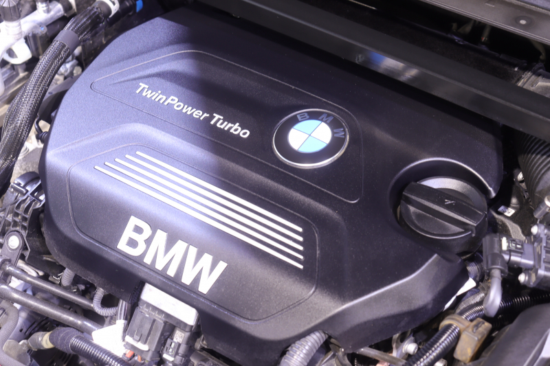 BMW X1 xDrive 18d Xﾗｲﾝ ﾊｲﾗｲﾝ&ｺﾝﾌｫｰﾄP ｱﾄﾞﾊﾞﾝｽﾄﾞｱｸﾃｨﾌﾞSP　中期 ﾀﾞｺﾀﾚｻﾞｰ(ﾌﾞﾗｯｸ) 第6世代iDriveﾅﾋ ｱｸﾃｨﾌﾞｸﾙｺﾝ ﾍｯﾄﾞｱｯﾌﾟﾃﾞｨｽﾌﾟﾚｲ ｽﾗｲﾃﾞｨﾝｸﾞﾘﾔｼｰﾄ LEDﾍｯﾄﾞﾗｲﾄ 専用ｴｸｽﾃﾘｱ&OP19ｲﾝﾁｱﾙﾐ　2年保証