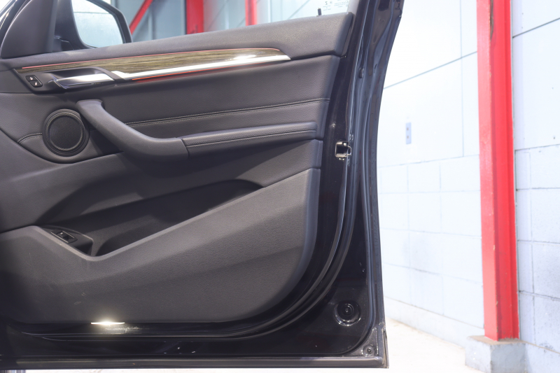 BMW X1 xDrive 18d Xﾗｲﾝ ﾊｲﾗｲﾝ&ｺﾝﾌｫｰﾄP ｱﾄﾞﾊﾞﾝｽﾄﾞｱｸﾃｨﾌﾞSP　中期 ﾀﾞｺﾀﾚｻﾞｰ(ﾌﾞﾗｯｸ) 第6世代iDriveﾅﾋ ｱｸﾃｨﾌﾞｸﾙｺﾝ ﾍｯﾄﾞｱｯﾌﾟﾃﾞｨｽﾌﾟﾚｲ ｽﾗｲﾃﾞｨﾝｸﾞﾘﾔｼｰﾄ LEDﾍｯﾄﾞﾗｲﾄ 専用ｴｸｽﾃﾘｱ&OP19ｲﾝﾁｱﾙﾐ　2年保証