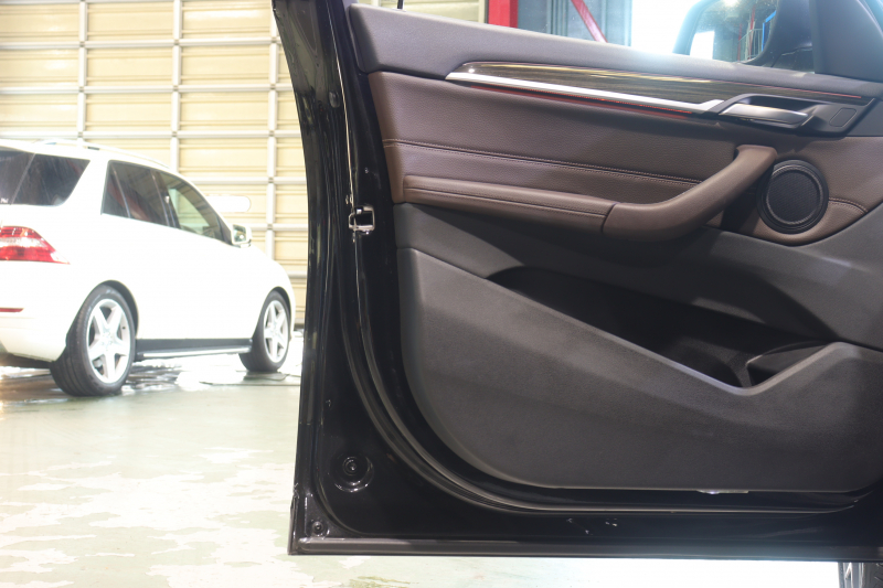 BMW X1 xDrive 18d Xﾗｲﾝ ﾊｲﾗｲﾝ&ｺﾝﾌｫｰﾄP ｱﾄﾞﾊﾞﾝｽﾄﾞｱｸﾃｨﾌﾞSP　中期 ﾀﾞｺﾀﾚｻﾞｰ(ﾓｶ) 第6世代iDriveﾅﾋ ｱｸﾃｨﾌﾞｸﾙｺﾝ ﾍｯﾄﾞｱｯﾌﾟﾃﾞｨｽﾌﾟﾚｲ ｽﾗｲﾃﾞｨﾝｸﾞﾘﾔｼｰﾄ LEDﾍｯﾄﾞﾗｲﾄ 専用ｴｸｽﾃﾘｱ&OP19ｲﾝﾁｱﾙﾐ　2年保証