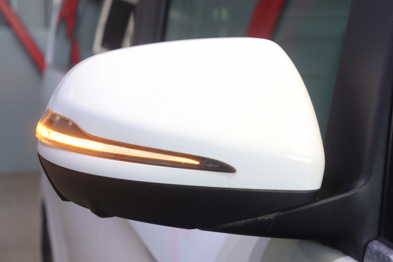 メルセデスベンツ Vクラス V220d ｽﾎﾟｰﾂ ﾛﾝｸﾞ ﾚｰﾀﾞｰSP　黒本革 ﾊﾟﾉﾗﾏｻﾝﾙｰﾌ 8.4ｲﾝﾁﾜｲﾄﾞﾅﾋﾞ Burmesterｻｳﾝﾄﾞ 360ｶﾒﾗ ｱｸﾃｨﾌﾞｸﾙｺﾝ ﾚｰﾝｷｰﾌﾟ ｼｰﾄﾋｰﾀｰ LEDﾍｯﾄﾞﾗｲﾄ AMGｴｱﾛ&19ｲﾝﾁｱﾙﾐﾎｲｰﾙ　2年保証