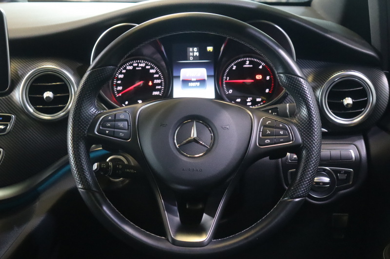 メルセデスベンツ Vクラス V220d ｽﾎﾟｰﾂ ﾛﾝｸﾞ ﾚｰﾀﾞｰSP　黒本革 ﾊﾟﾉﾗﾏｻﾝﾙｰﾌ 8.4ｲﾝﾁﾜｲﾄﾞﾅﾋﾞ Burmesterｻｳﾝﾄﾞ 360ｶﾒﾗ ｱｸﾃｨﾌﾞｸﾙｺﾝ ﾚｰﾝｷｰﾌﾟ ｼｰﾄﾋｰﾀｰ LEDﾍｯﾄﾞﾗｲﾄ AMGｴｱﾛ&19ｲﾝﾁｱﾙﾐﾎｲｰﾙ　2年保証