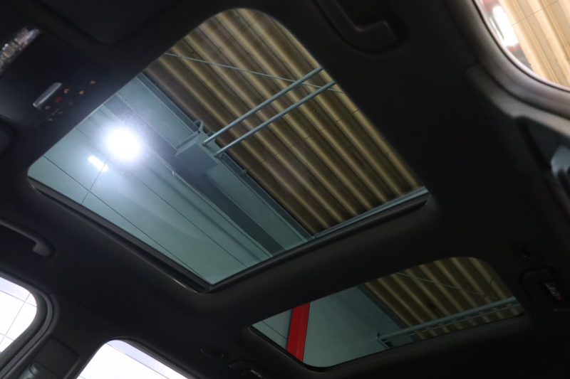 メルセデスベンツ GLC GLC220d 4MATIC ｽﾎﾟｰﾂ 本革仕様 ﾚｰﾀﾞｰSP　本革ｽﾎﾟｰﾂｼｰﾄ(ﾌﾞﾗｯｸ) ﾊﾟﾉﾗﾏｻﾝﾙｰﾌ 8.4ｲﾝﾁﾜｲﾄﾞﾅﾋﾞ Burmesterｻｳﾝﾄﾞ ﾌﾙｾｸﾞTV ﾍｯﾄﾞｱｯﾌﾟﾃﾞｨｽﾌﾟﾚｲ LEDﾍｯﾄﾞﾗｲﾄ ｱﾝﾋﾞｴﾝﾄﾗｲﾄ 自動ﾘｱｹﾞｰﾄ AMGｴｱﾛ&19ｲﾝﾁｱﾙﾐ　2年保証